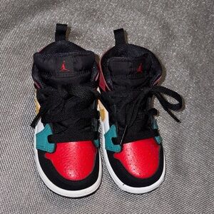 Jordan 1 Mid Bred Multicolor size 7c